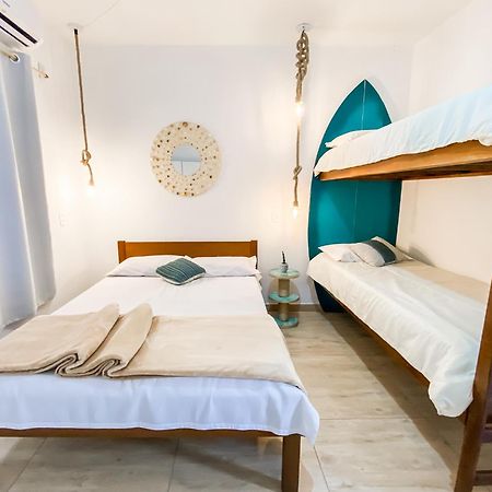 Babitonga Hostel - 100M Da Prainha Сао Франсиско до Сул Екстериор снимка