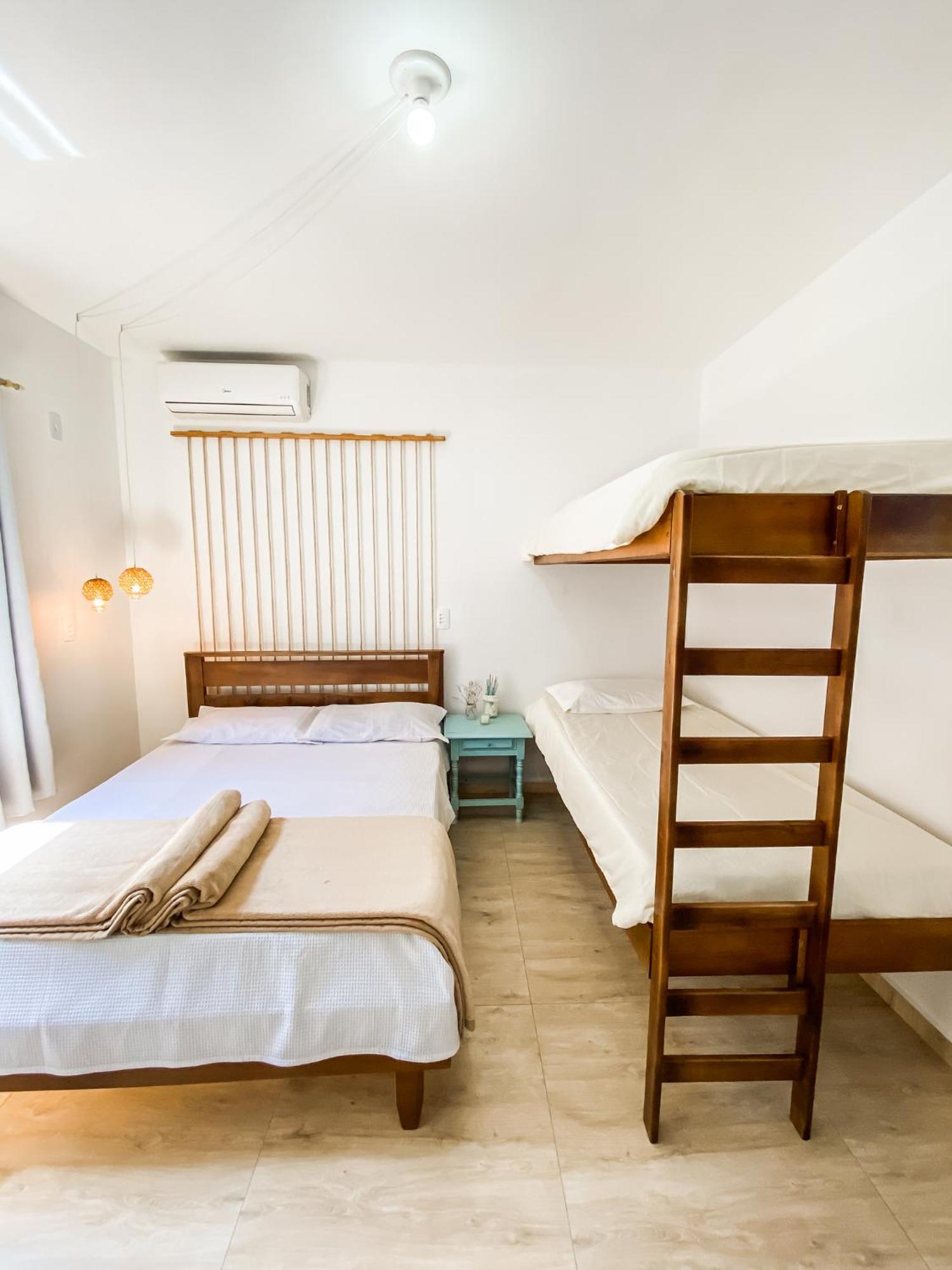 Babitonga Hostel - 100M Da Prainha Сао Франсиско до Сул Екстериор снимка
